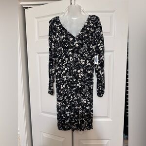 Old Navy black flowered long sleeve dress